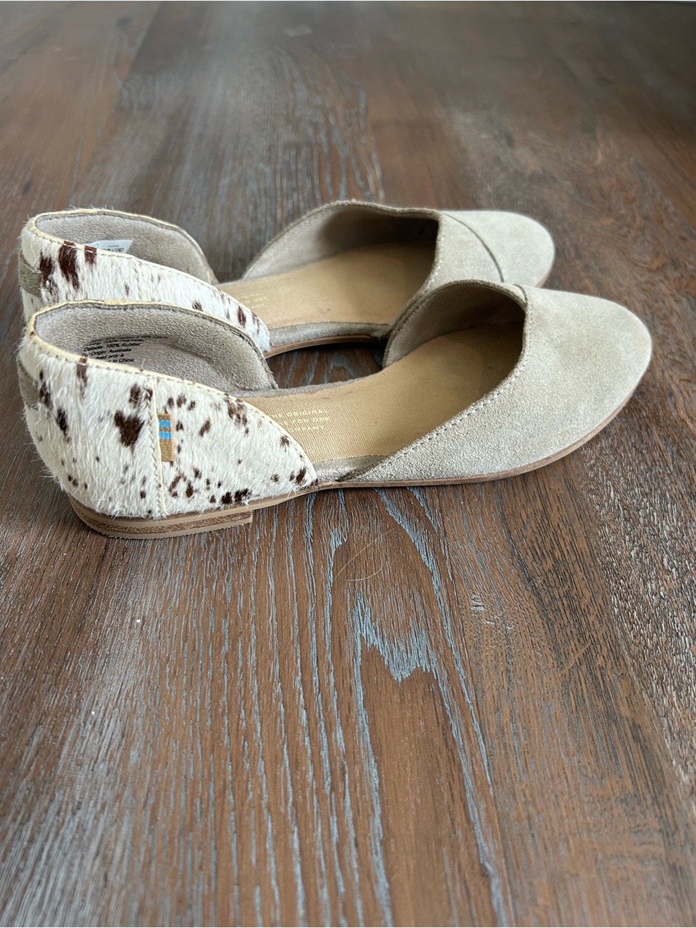 Tom’s in Neutral Suede and Cowhide